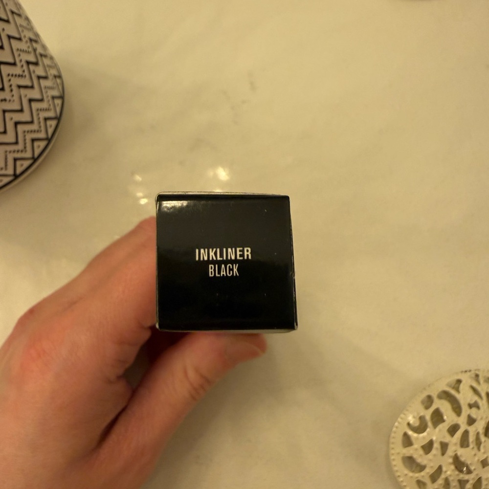 New - IL MAKIAGE‎ Bold Black Eyeliner - Picture 3 of 3